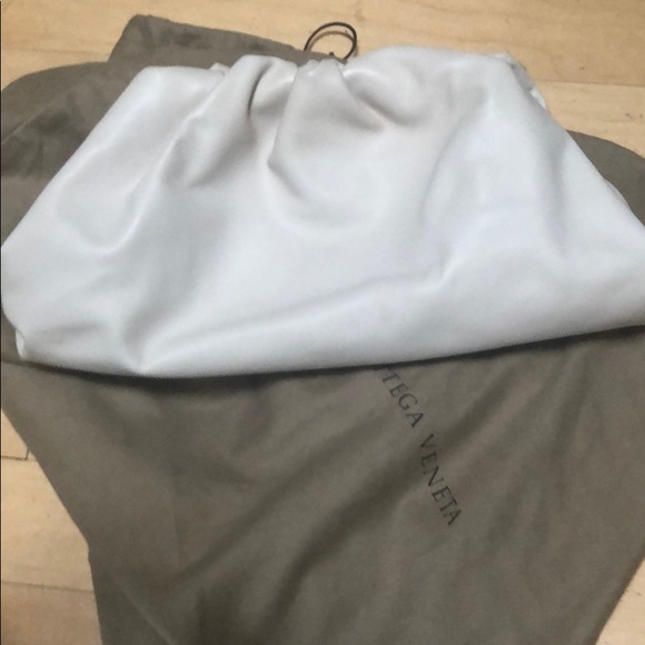 - Bottega Venetta the pouch color MIST - Picture 9 of 16